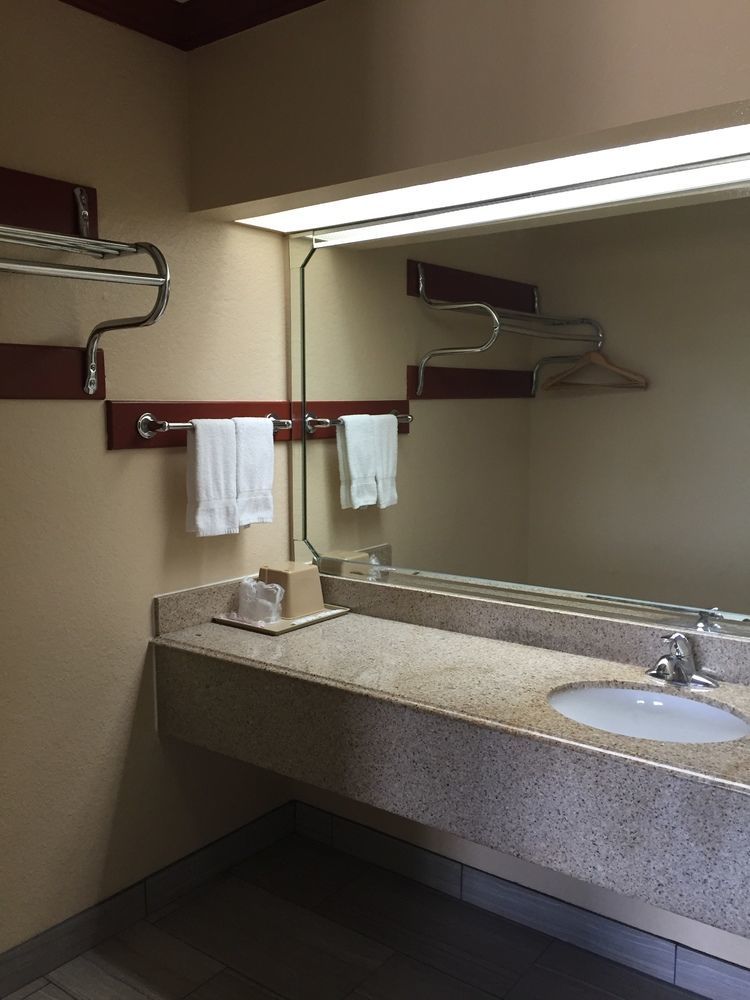 Palace Inn South Wayside ヒューストン エクステリア 写真